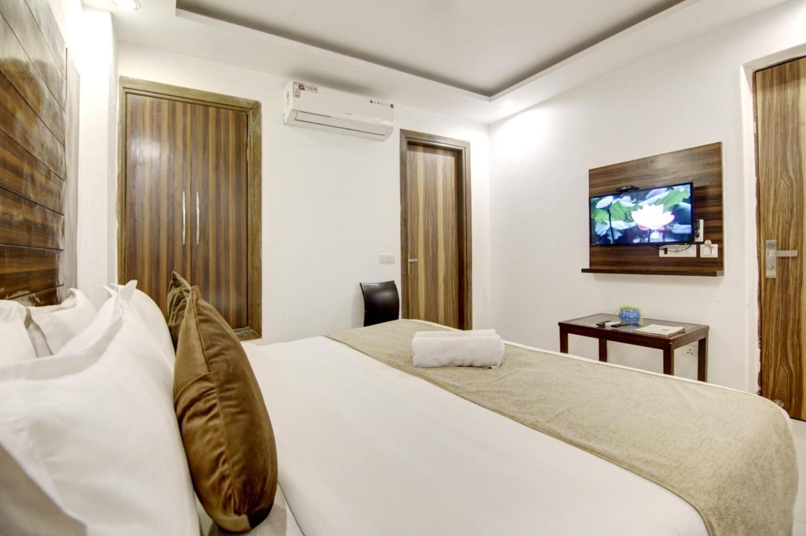 Hotel Devrana Delhi Airport Нью-Делі Екстер'єр фото